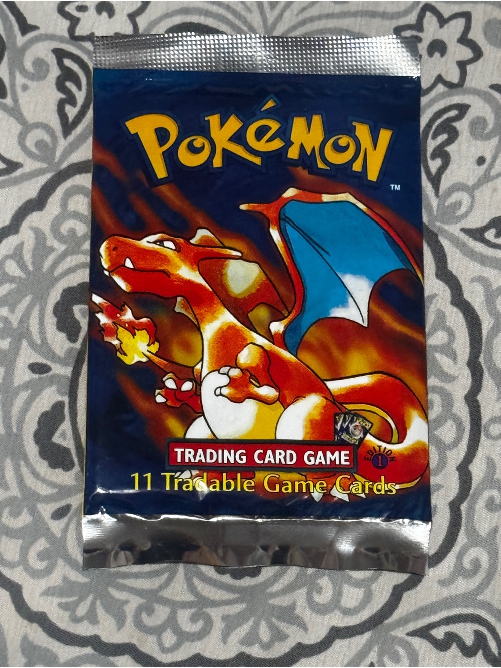 Charizard 1rst ed shadowless pack